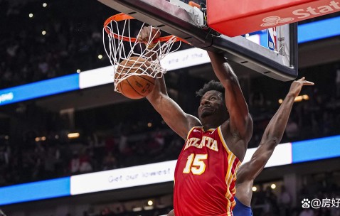 kaiyun体育-战术调整引发热议！，杜兰特在湖人比赛中夺冠引发球迷热议(杜兰特祝贺湖人)